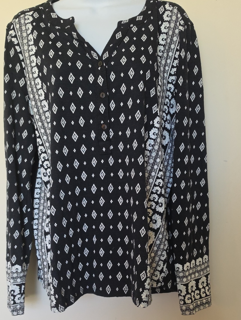 Style & Co. Black and White Printed Henley Blouse
